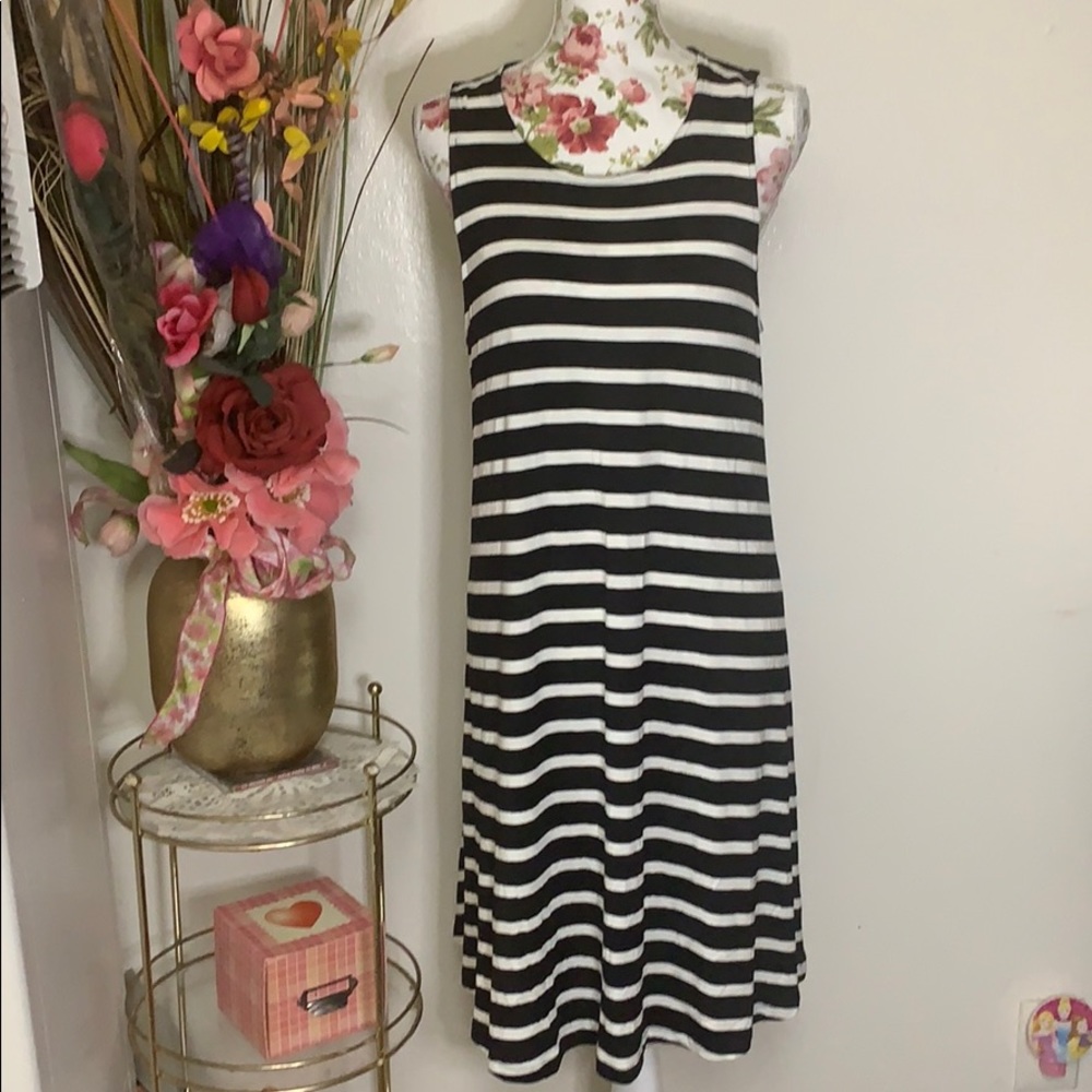 Cute striped black/white dress 👗